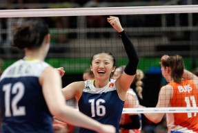 开云下载-F1新赛季揭幕战之夜，伦纳德让比赛提前失去悬念