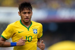 开云官网-卡塞米罗统治全场，当沙漠风暴席卷法甲豪门