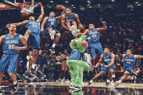 开云体育登录-伦纳德爆发，湖人一波带走步行者