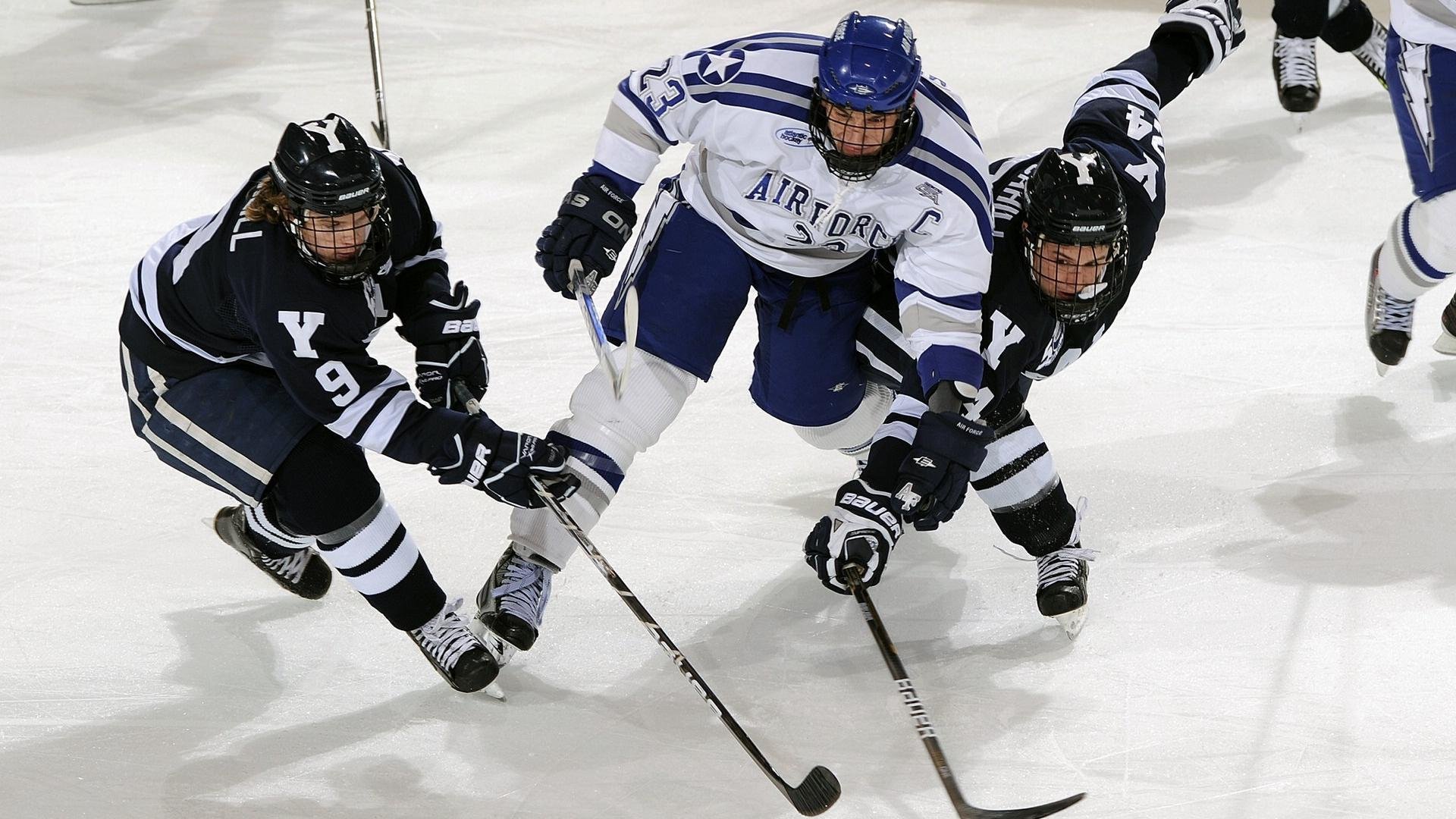 数据爆炸与狂胜背后，足球的算法狂欢与原始激情