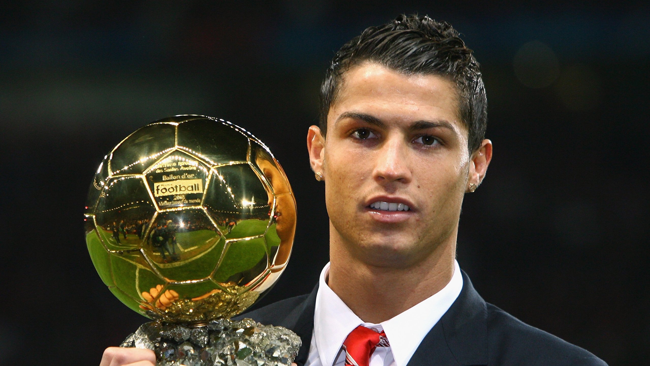 西决生死战之夜，努涅斯稳定输出不掉线，平凡英雄的沉默史诗